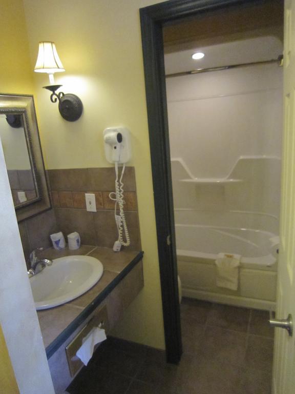 וואווה Best Northern Motel And Restaurant חדר תמונה
