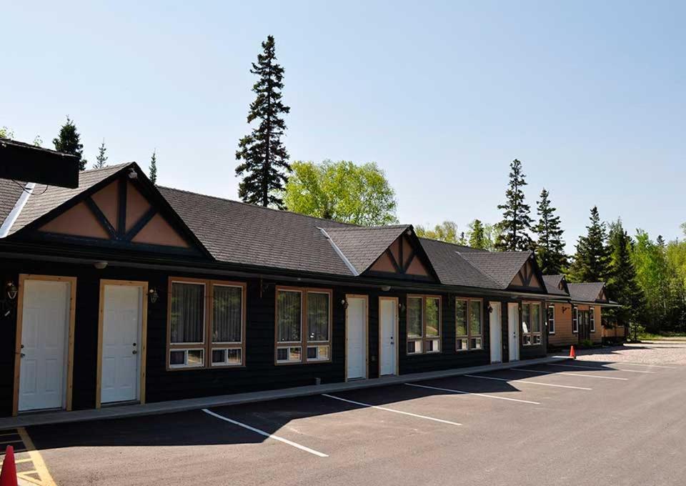 וואווה Best Northern Motel And Restaurant מראה חיצוני תמונה
